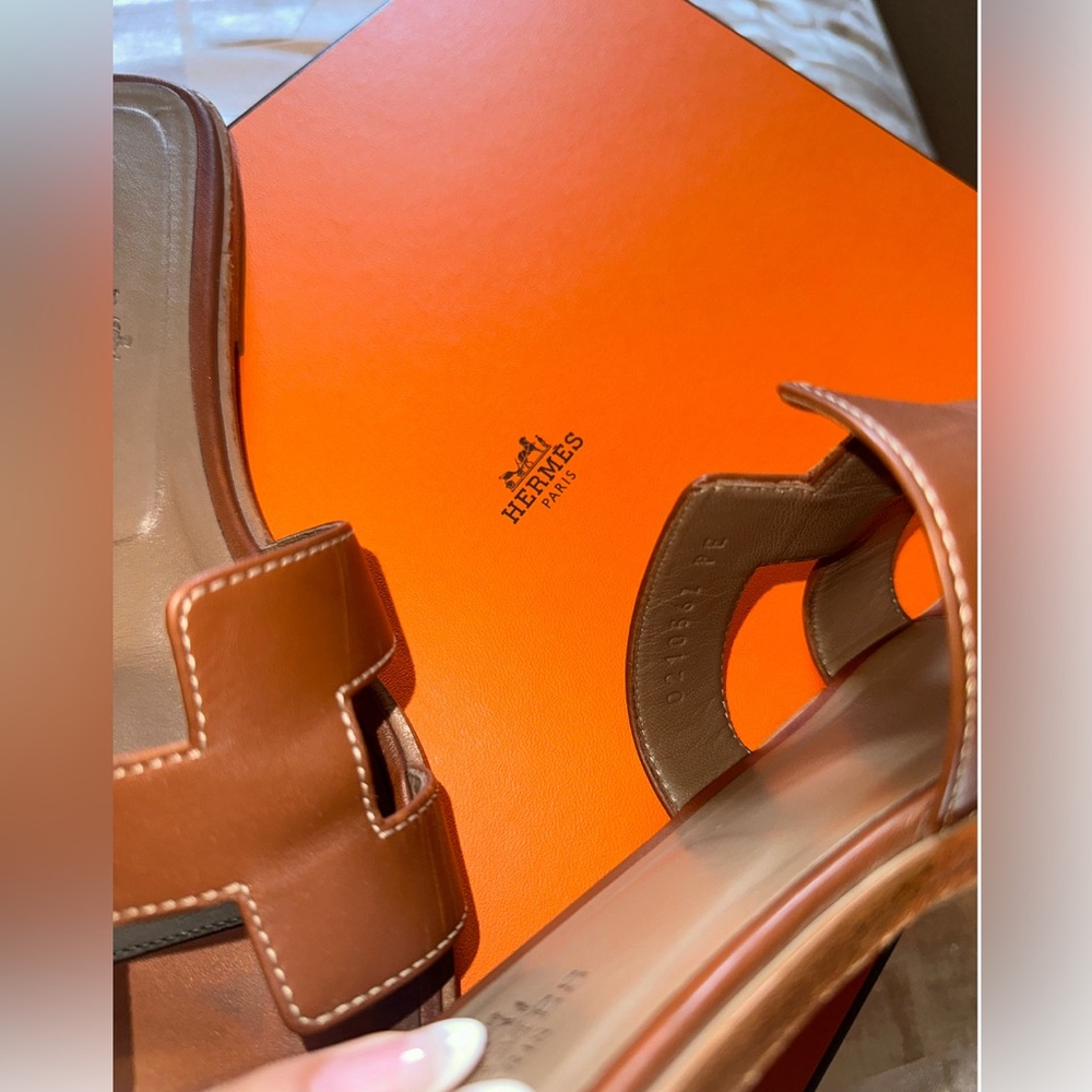 Hermes Gold Oran Sandals sz 36